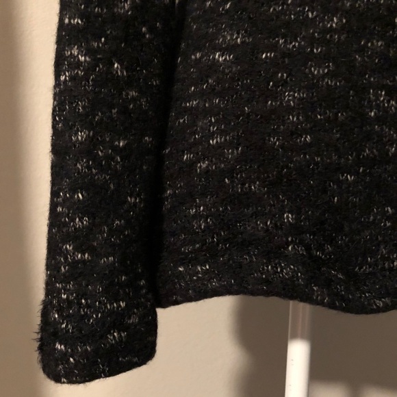 Zara black white fuzzy lace trimmed sweater - Picture 5 of 15